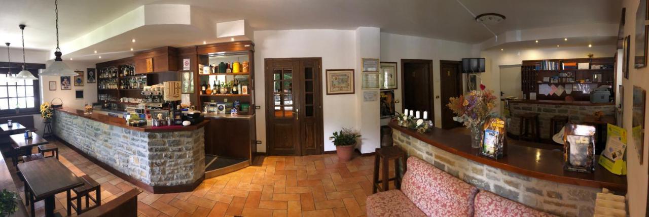 Albergo Bertocchi Collagna Exterior foto